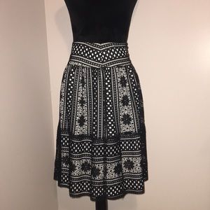 Magaschoni 🎁 Embroidered Skirt with White Lining!